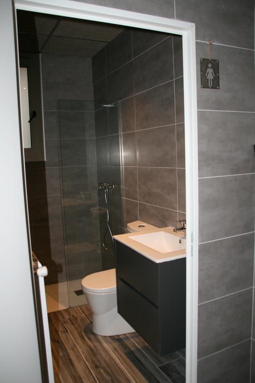 Alberg L'Ast Banyoles Exterior foto